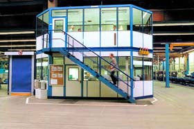 Betriebsbüro doppelstöckig