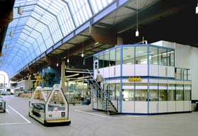 Systemraum, doppelstöckiges Betriebsbüro